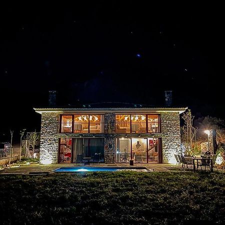Modern Stone Villas With Swimming Pool Aliveri Ngoại thất bức ảnh