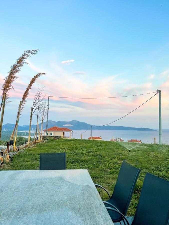 Modern Stone Villas With Swimming Pool Aliveri Ngoại thất bức ảnh