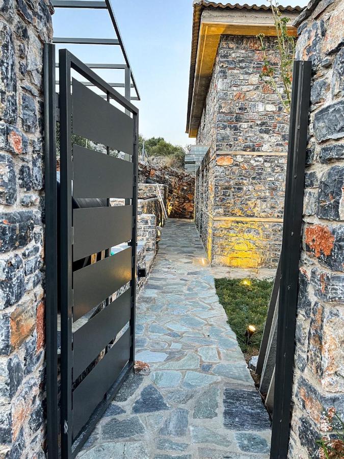 Modern Stone Villas With Swimming Pool Aliveri Ngoại thất bức ảnh